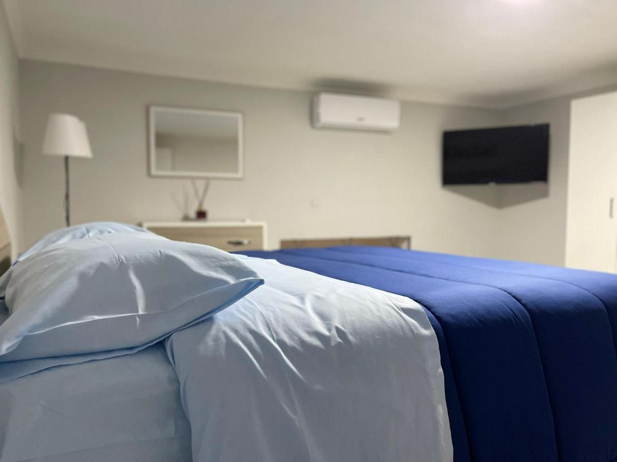 Centro Storico Loft Incantevole Con Giardino Apartment Napoli Bagian luar foto
